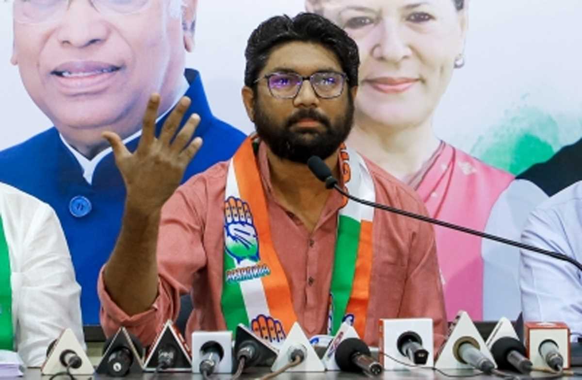 आईआईटी बॉम्बे में दलित छात्र की आत्महत्या की हो एसआईटी जांच : जिग्नेश मेवाणी